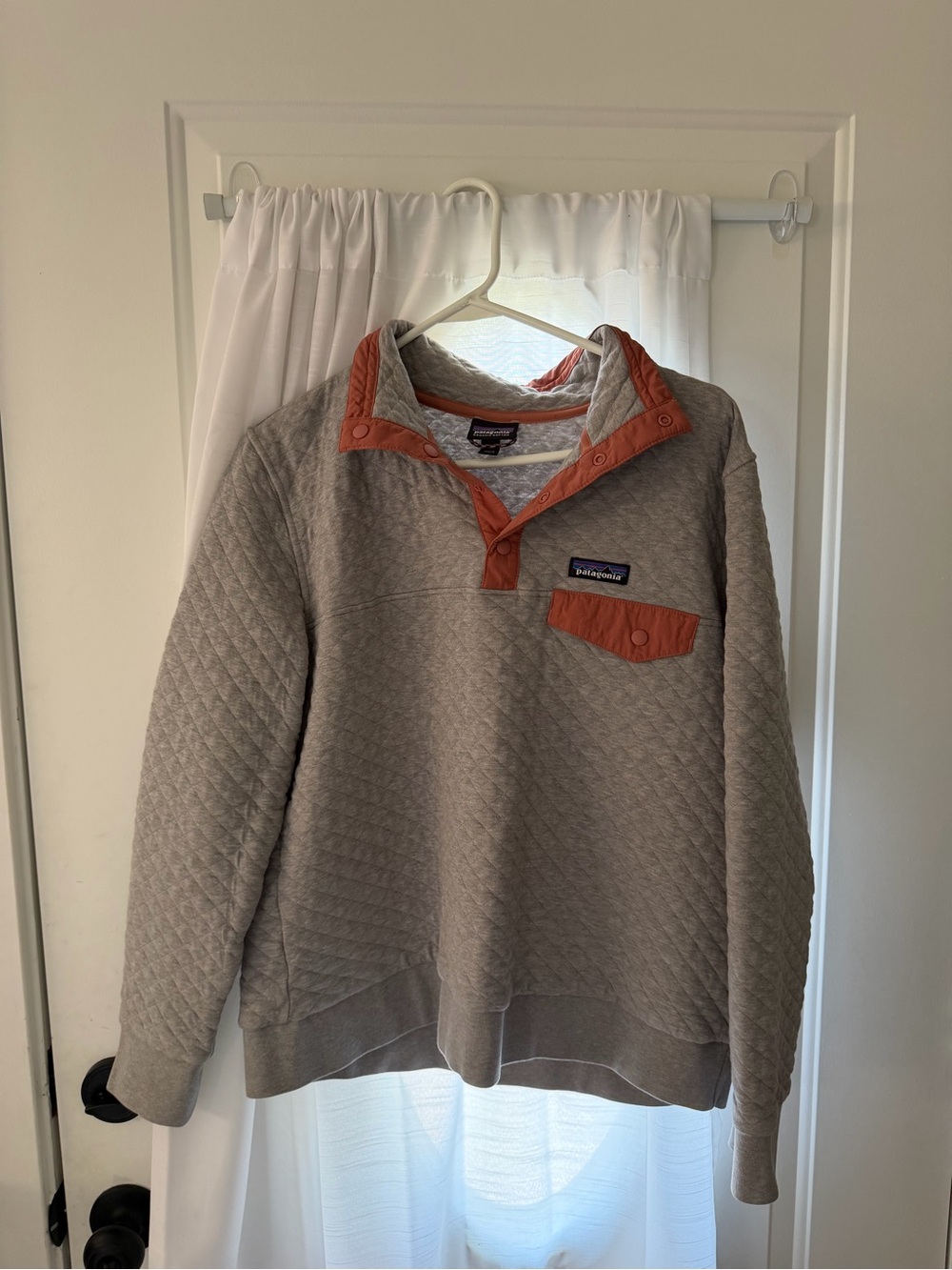 Patagonia Women’s Quilted Pullover - Light Gray with Rust Accents